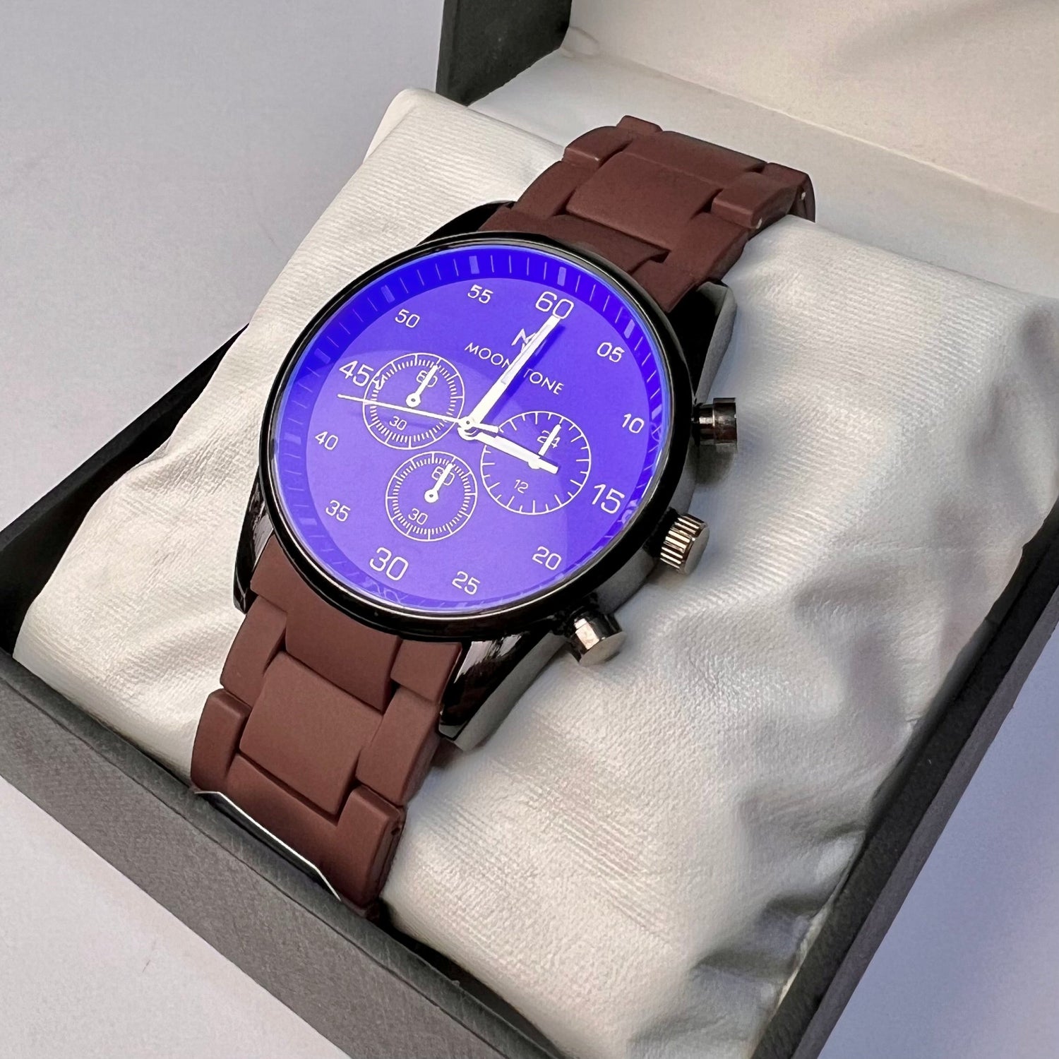 Fashion Watch – Durable Plastic Chain, Dual Color Options